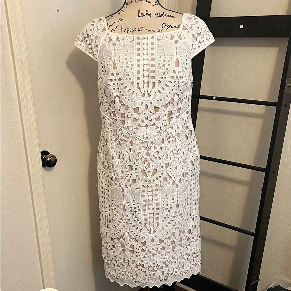 WHBM White Tan Lace Design Dress Modern Event Party Resort Cottagecore Coastal